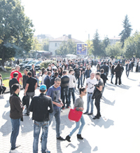 Владеенето на книжовния език означава бъдеще