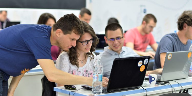 Трудно ли е да си програмист