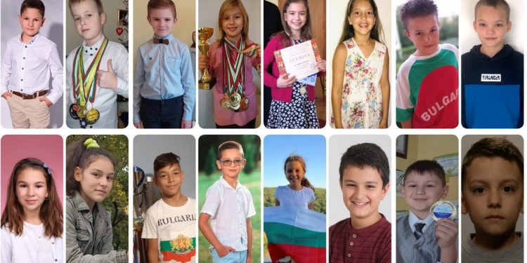 Деца създават математически сборник