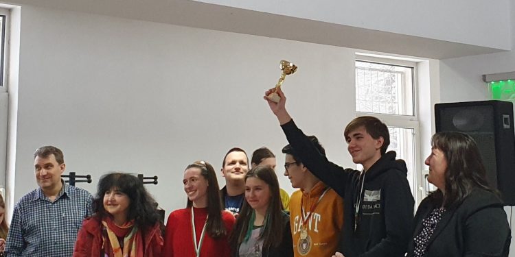 20 медалисти на националното зимно състезание по математика