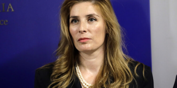 Трябва всички училища да влязат в XXI век