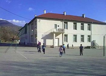 Намаляват защитените градини и училища