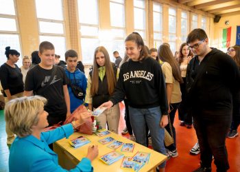 Спортът и изкуството срещу зависимостите