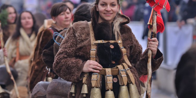 Магията на „Сурва“ (ГАЛЕРИЯ)