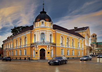 Повече защитили докторанти в БАН