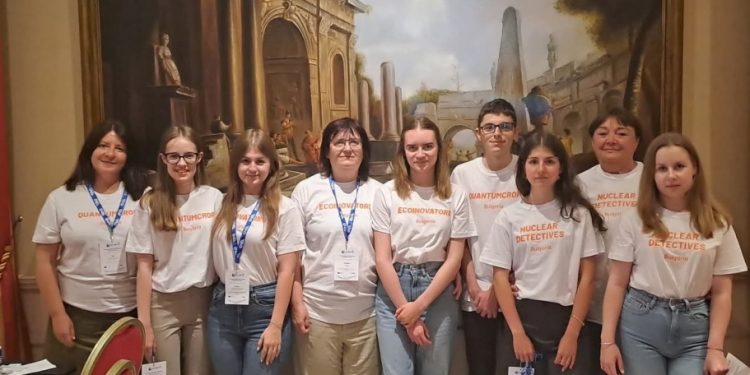 Ученици от Враца спечелиха Европейското състезание по ядрена физика