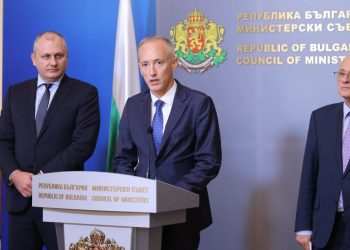 Броят на здравните кабинети в училищата и детските градини нараства през новата учебна 2025/2026 г. спрямо предходната