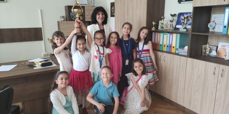 С упорит труд и системна подготовка учениците в столичното 131. СУ „Климент Аркадиевич Тимирязев“ постигат върхови резултати