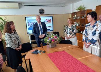 Министър Вълчев представи новия началник на Регионалното управление на образованието – София-град