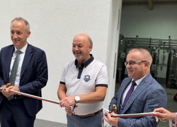 Министър Вълчев откри Център за високи постижения в Сандански