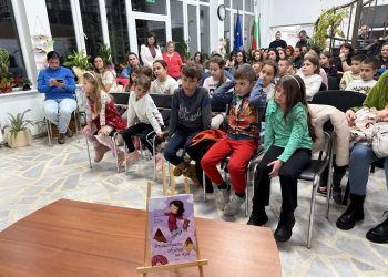 „Вълшебните обувки на Кая“ продължава своя път – от София и Пловдив до Разград и Варна