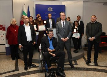 Наградиха образователните медиатори на 2025 г.