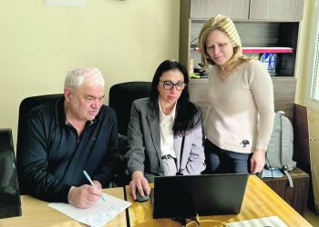 С помощта на безплатна платформа и езика „Пролог“ учениците могат да разработват проекти на база логика