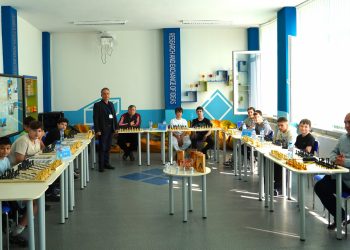 Шахматни етюди в търновското СУ „Владимир Комаров“