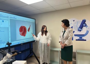 Заместник-министърът на образованието и науката д-р Емилия Лазарова участва в откриването на STEM центрове в 49. ОУ „Бенито Хуарес“ и 148. ОУ „Проф. д-р Любомир Милетич“ в София