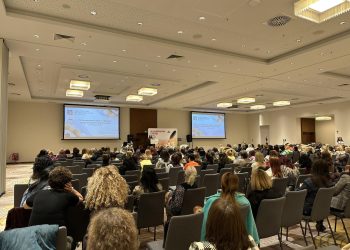 Рамка за качество и инструмент за самооценка са приложени пилотно в 20 детски градини от четири общини в страната – Троян, Пловдив, Враца и в столичния район „Слатина“. Това каза Ваня Георгиева – началник на отдел „Организиране, планиране и отчитане“ в дирекция „Съдържание на предучилищното и училищното образование“ в МОН, по време на IV национална среща на предучилищното образование в Правец